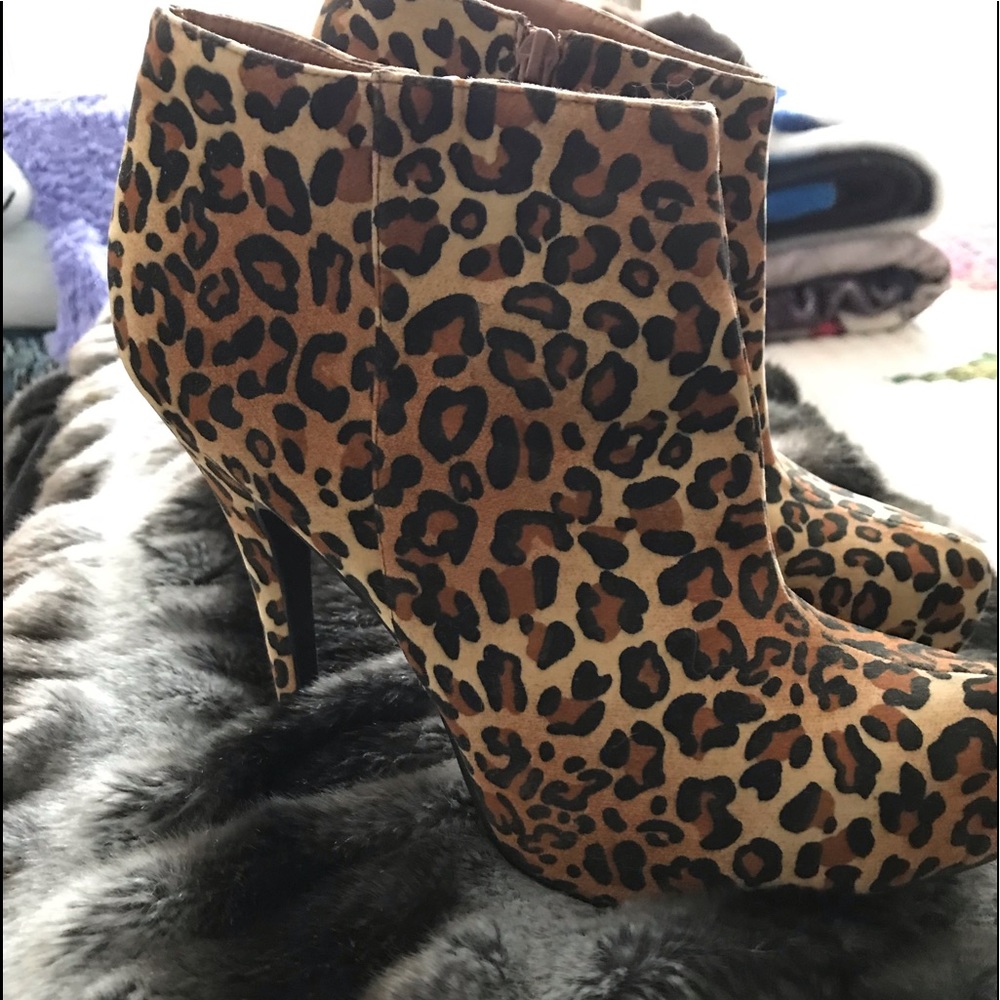 Charlotte Russe  Nelson-03 Shoe Boot Size 9